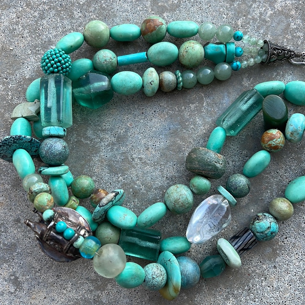 RARE Vintage Tibetan Turquoise & Jade Layered Necklace - Picture 9 of 15